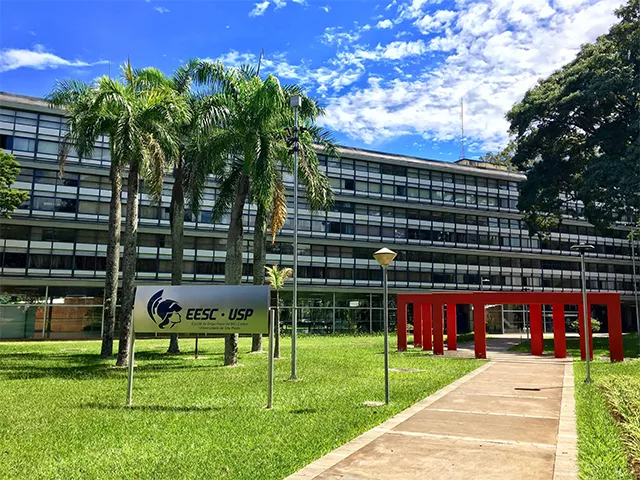 Entrada de um prédio da USP